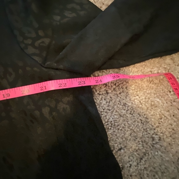 Cotton Bleu Black Jacquard Leopard Blouse | Size XL - Picture 4 of 6